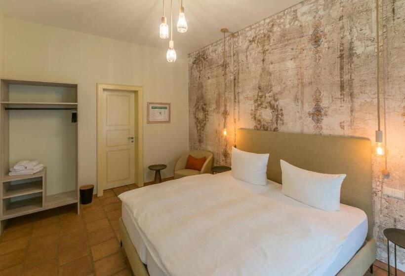 Номер Стандарт, Albergo Toscana