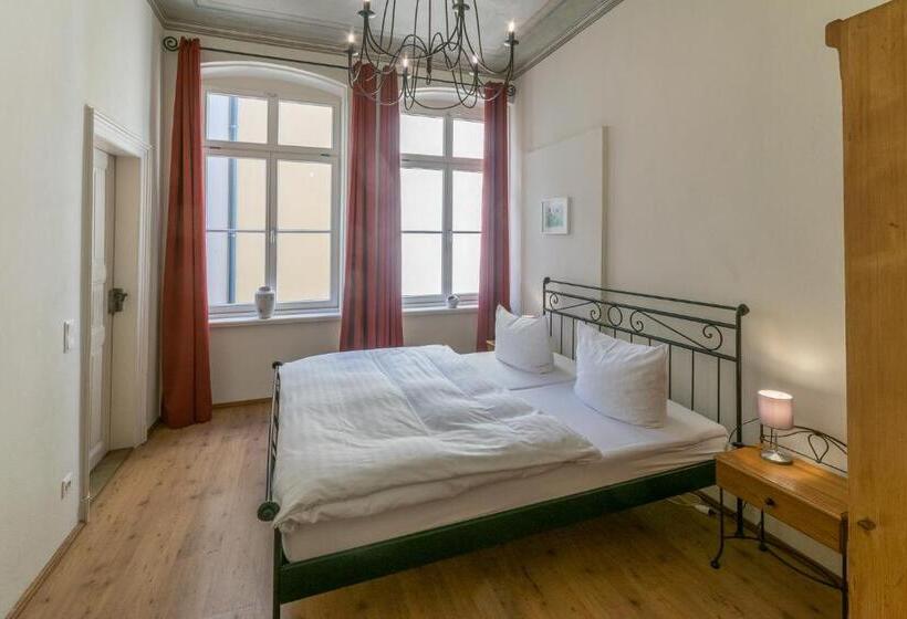 Семейный Номер Deluxe, Albergo Toscana