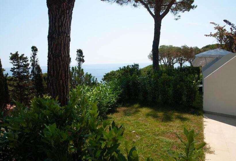 1 Bedroom Deluxe Apartment Side Sea View, Resort Capo Bianco
