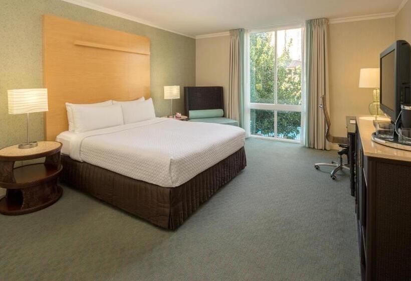 身障者適用キングサイズベッドルーム, Crowne Plaza Cabana Hotel, An Ihg