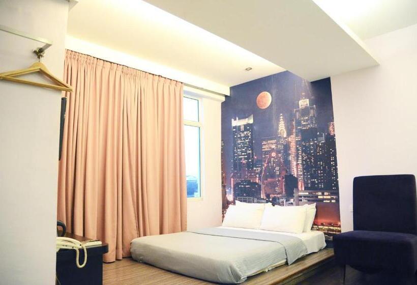Quarto Deluxe, Newland