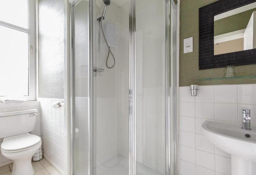 اتاق لوکس با چشم‌انداز باغ, Ben Cruachan Guest House