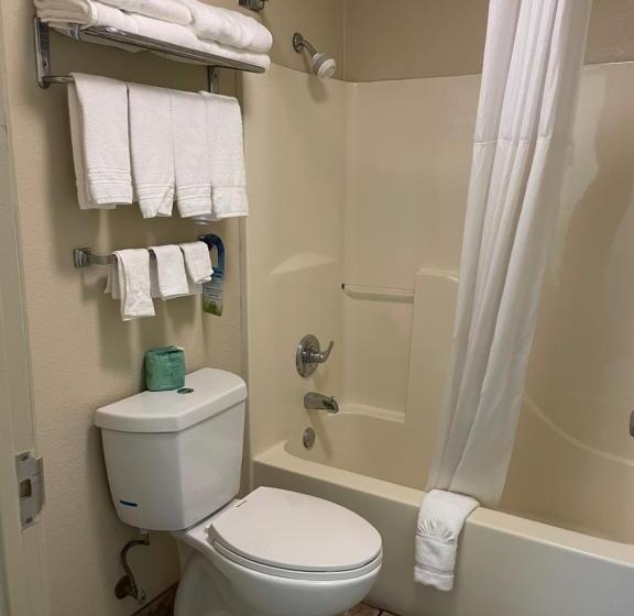 חדר סטנדרט שתי מיטות זוגיות, Days Inn By Wyndham Lexington