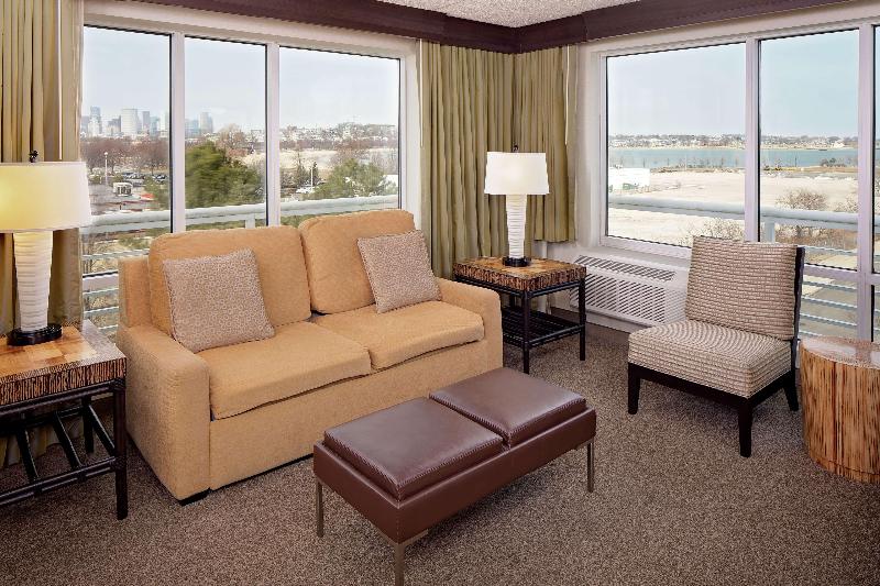 스위트 킹사이즈 침대, Doubletree By Hilton Hotel Boston Bayside