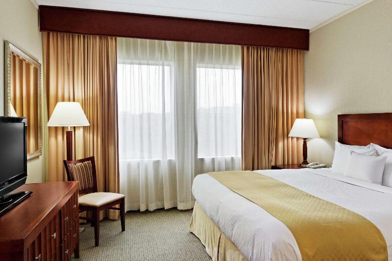 Люкс Кровать Кинг, Doubletree Suites By Hilton Hotel Philadelphia West
