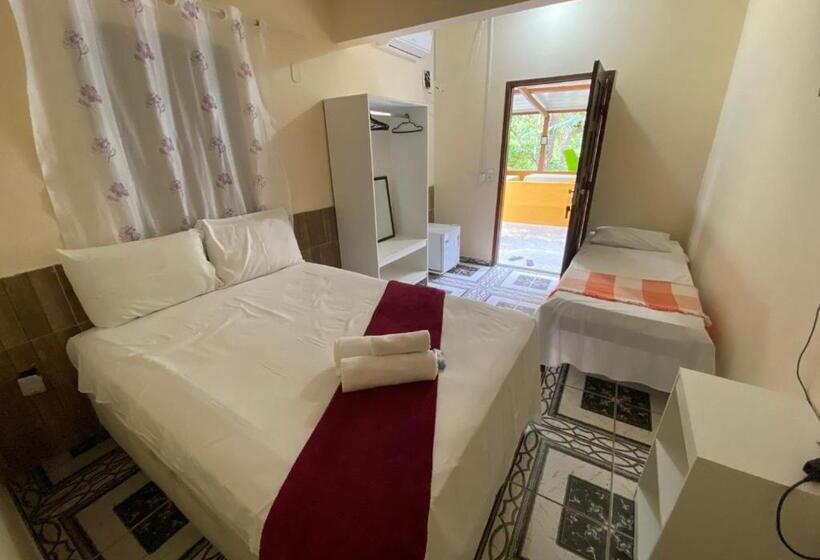 اتاق استاندارد سه نفره, Pousada Alto Da Praia