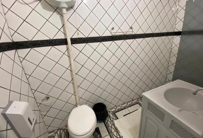 اتاق استاندارد سه نفره, Pousada Alto Da Praia