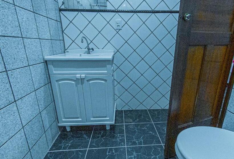 اتاق خانوادگی, Pousada Alto Da Praia