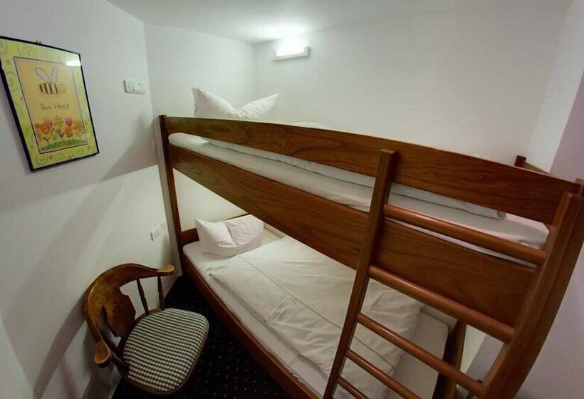 Семейный Номер, Ferienhotel Starennest