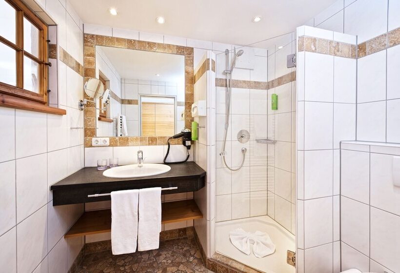 Семейный Номер, Ferienhotel Starennest