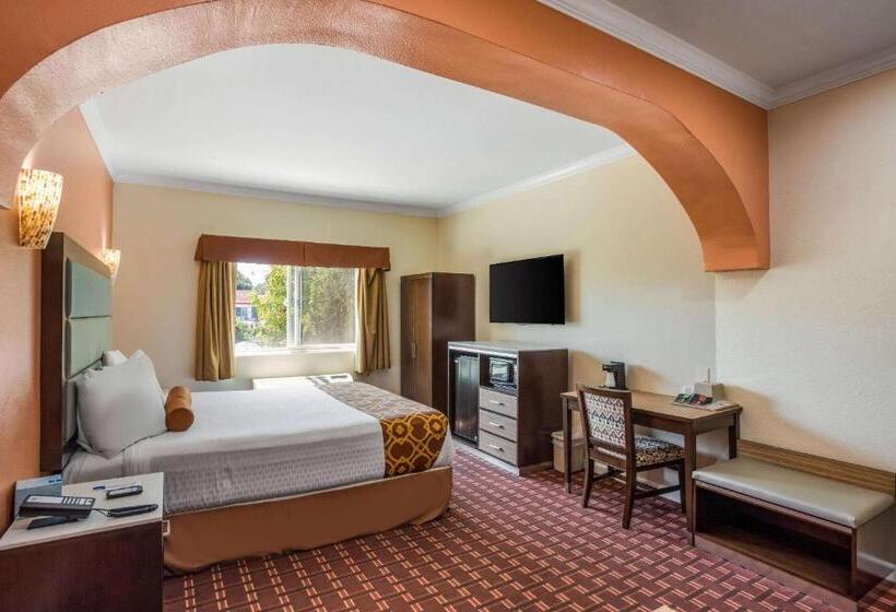 스위트 킹사이즈 침대, Rodeway Inn & Suites Pasadena