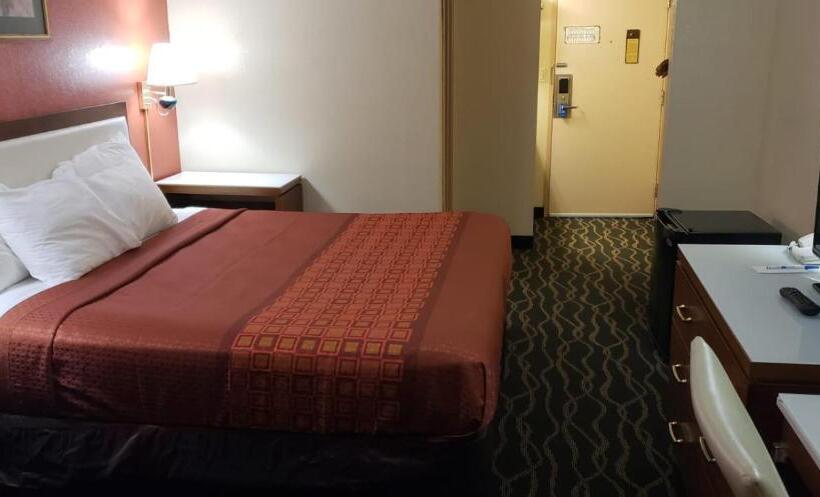 带大床的标准间, Rodeway Inn Wormleysburg – Harrisburg