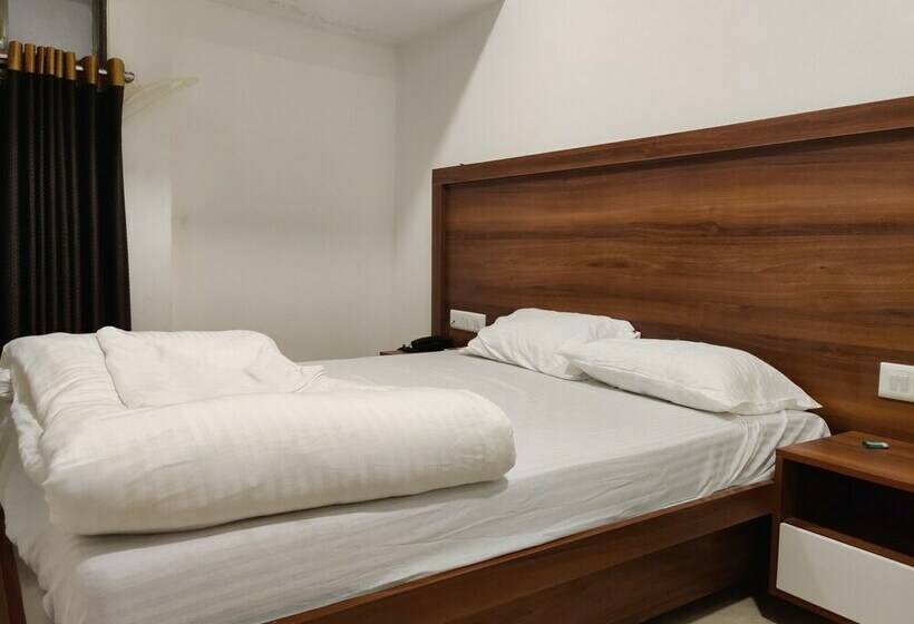 Номер Deluxe, Atharva Residency