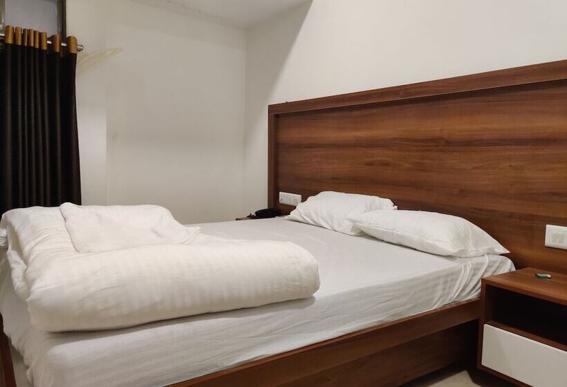 Номер Deluxe, Atharva Residency