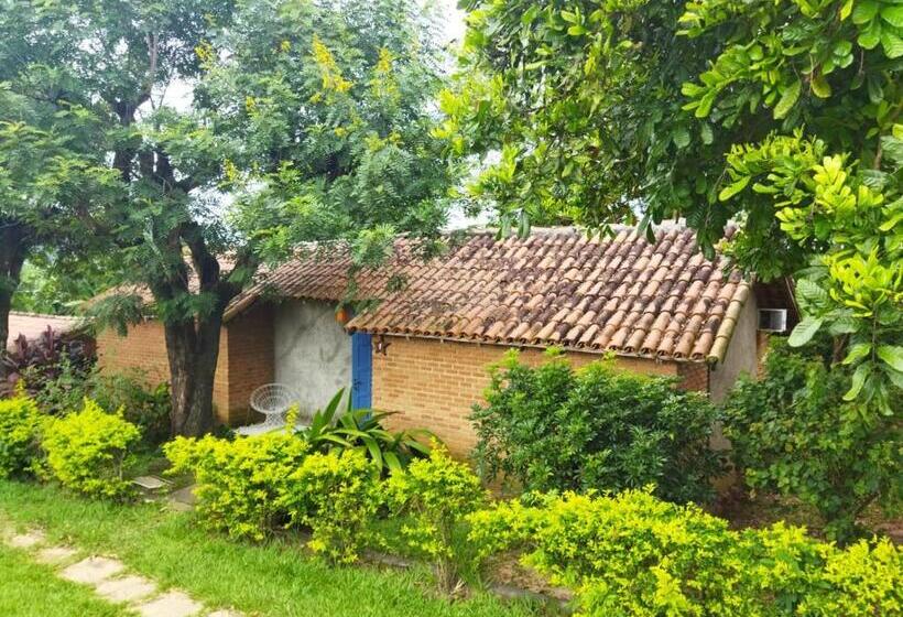 샬레, Hostel Das Estrelas
