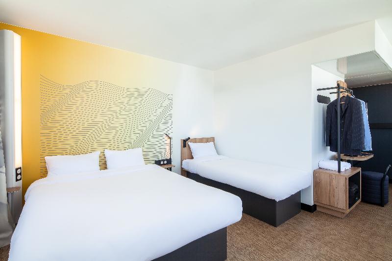 Номер Стандарт Трехместный, B&b Hotel Massy Gare Tgv