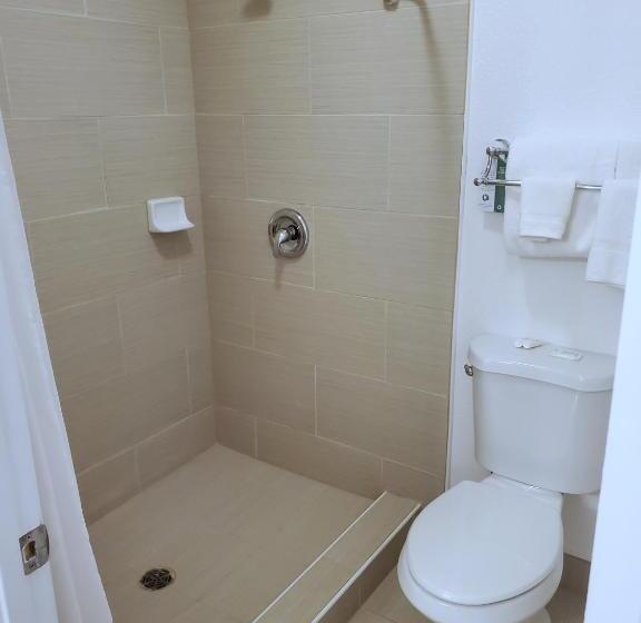 Номер Стандарт, Exchange Club Motel