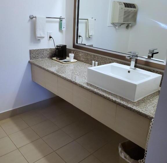 Номер Стандарт, Exchange Club Motel