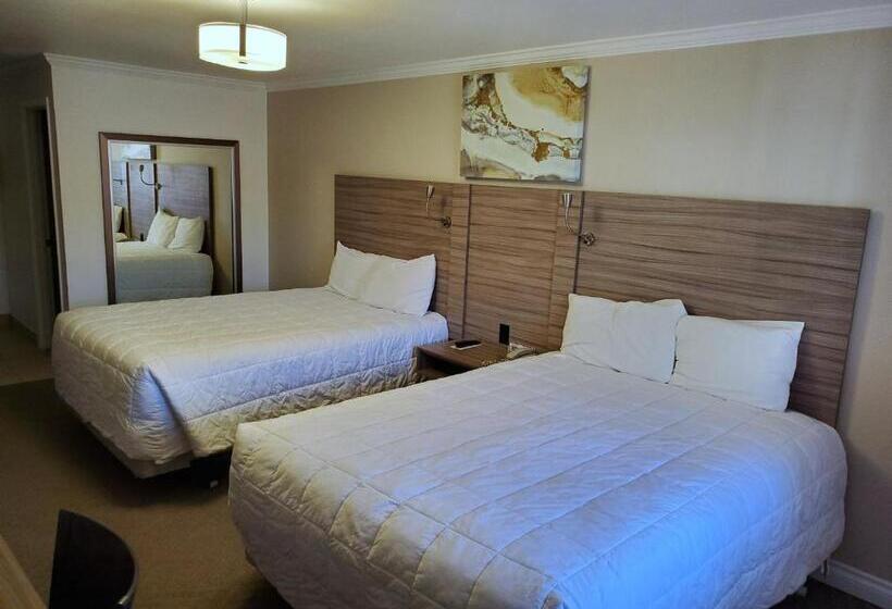 Семейный Номер, Exchange Club Motel