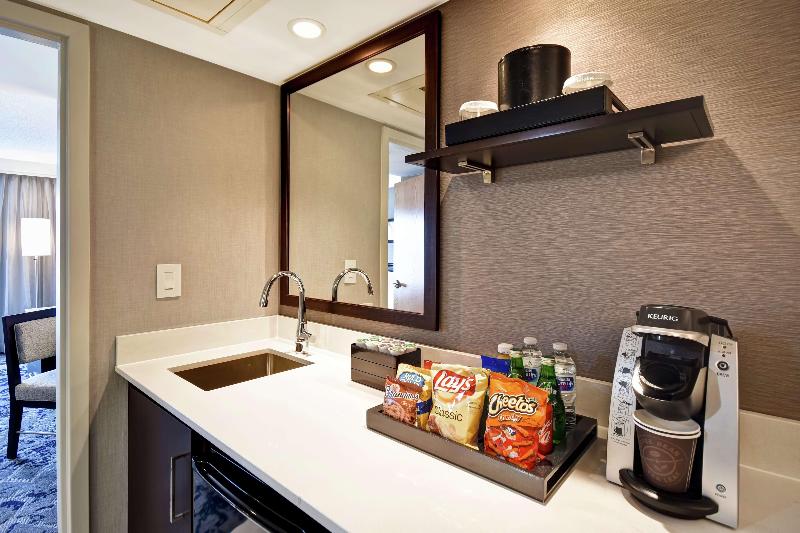 Люкс Премиум, Embassy Suites By Hilton Raleigh Durham Research Triangle