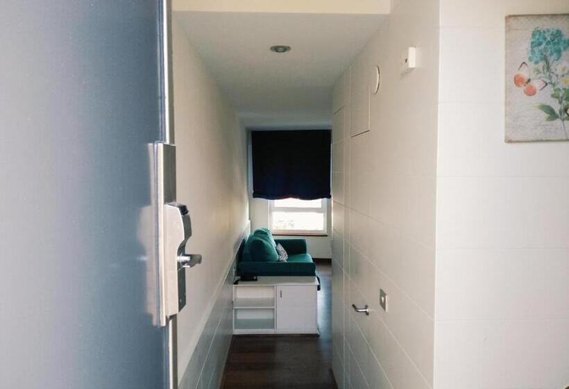 ドゥプレックスルーム, Apartamentos El Caserio