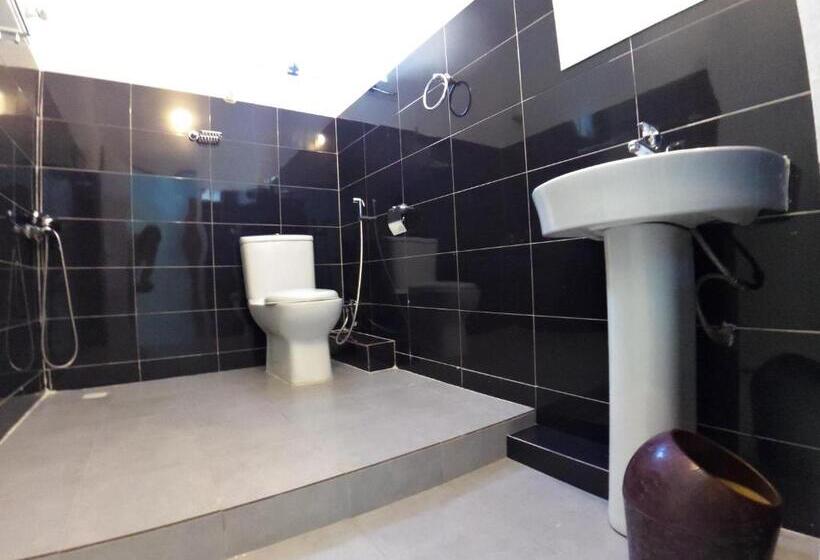 اتاق استاندارد سه نفره, Villa Ty Milyn Mazela Sa