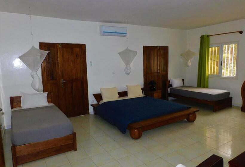 اتاق خانوادگی, Villa Ty Milyn Mazela Sa