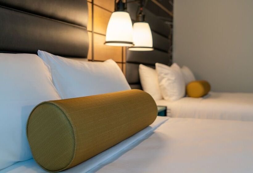 带2个双人床的标准工作室, Indigo Tallahassee   Collegetown, An Ihg