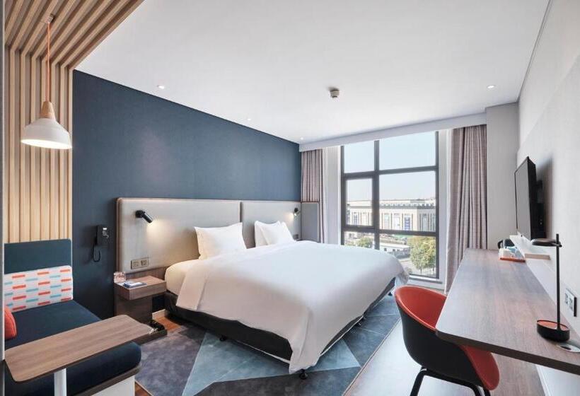 Quarto Premium, Holiday Inn Express Shanghai Hongqiao North, An Ihg