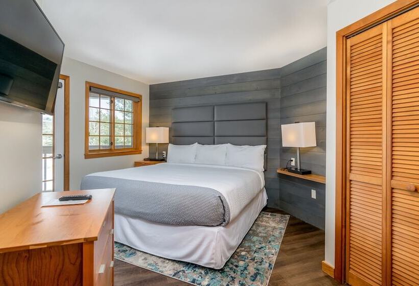 Семейные Апартаменты 3 Спальни, Grey Fox Inn