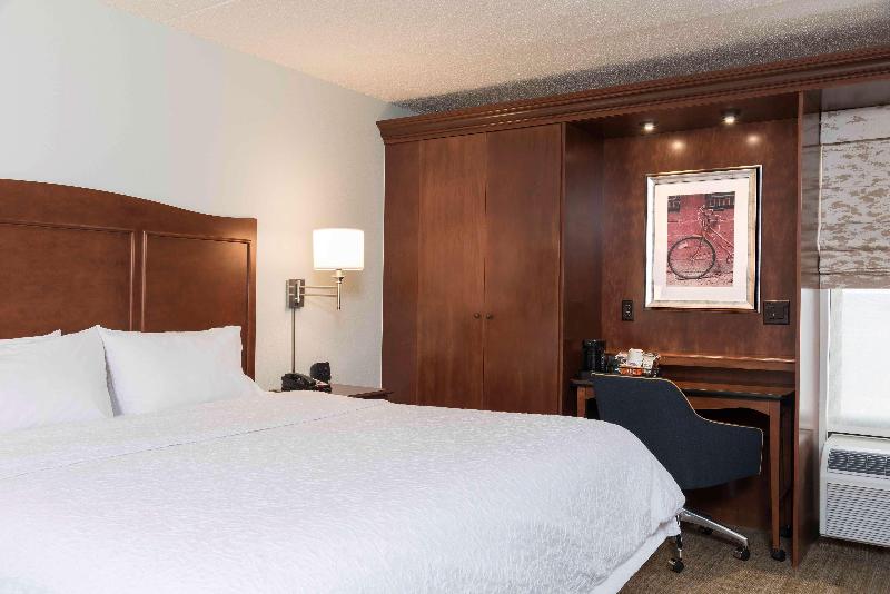 스탠다드 스튜디오 킹침대, Hampton Inn Grand Rapids North