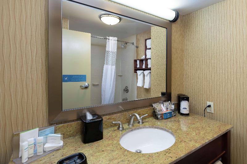 استودیو استاندارد با تخت کینگ, Hampton Inn Houma