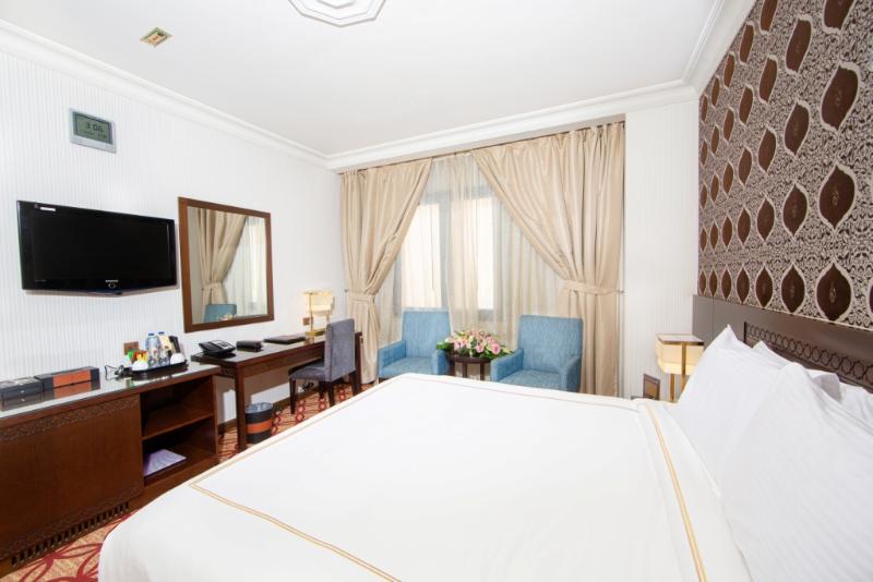 Quarto Estandar Cama King para Deficientes Físicos, Hampton Inn Oak Ridge Knoxville