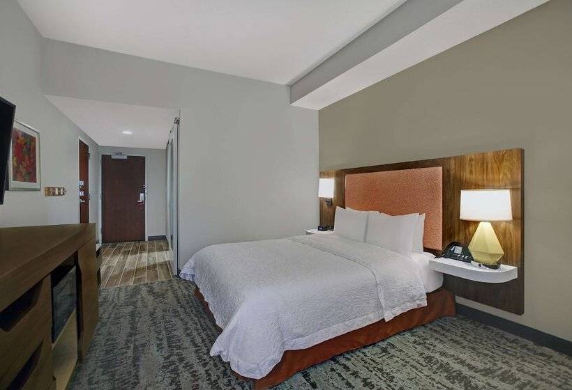 Номер Стандарт Адаптированный для Инвалидов, Hampton Inn Salisbury