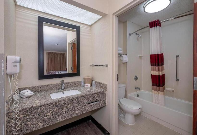 Номер Deluxe, Red Roof Inn Prattville