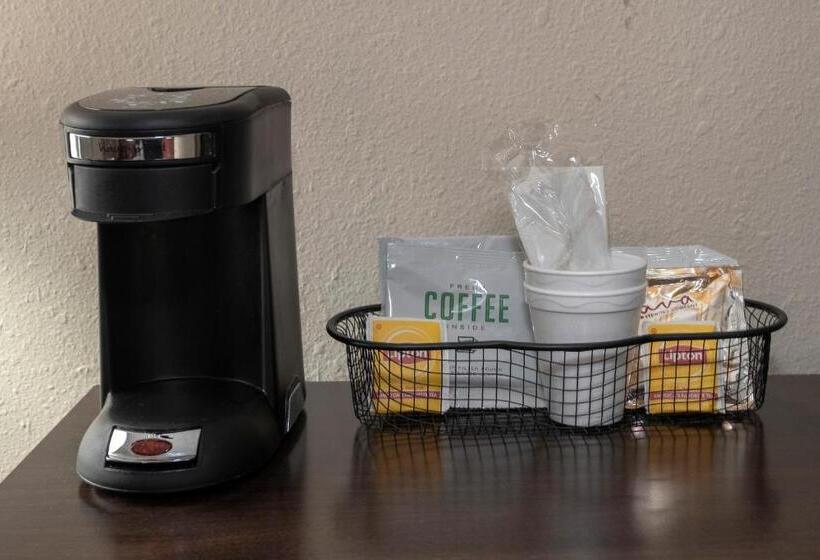 Номер Deluxe, Red Roof Inn Prattville