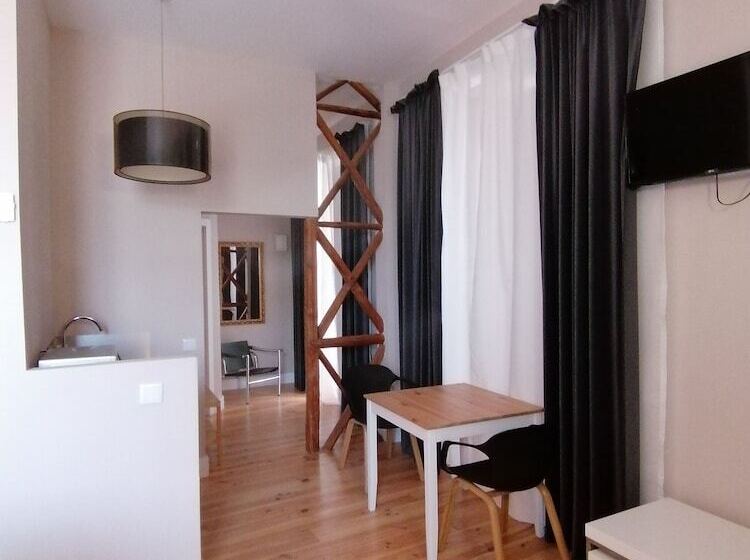 Люкс Премиум, Temple Suites Guesthouse