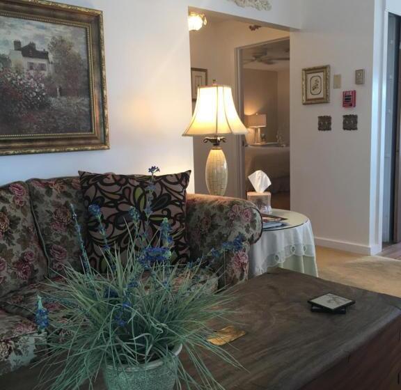 سوئیت پنت هاوس, Harbour Towne Inn On The Waterfront