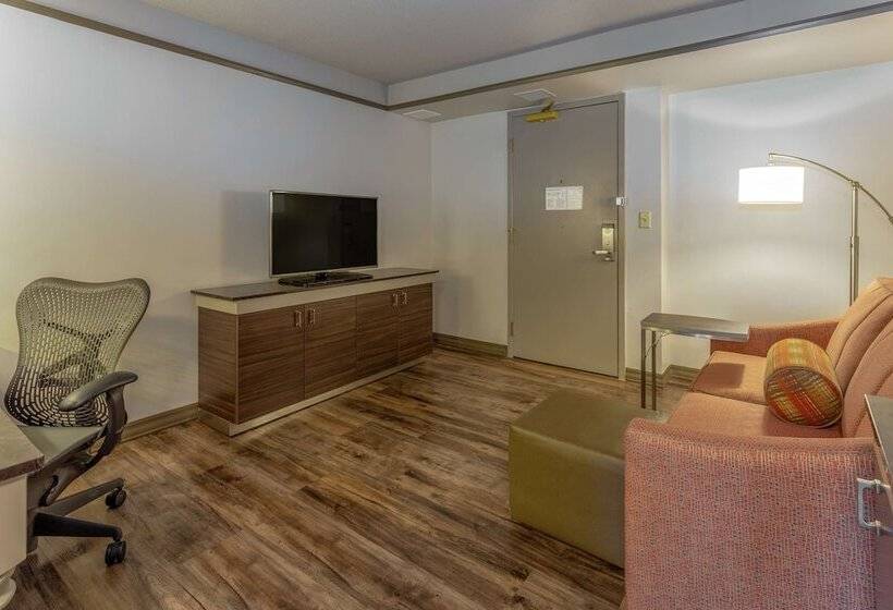 스위트 킹사이즈 침대, Hilton Garden Inn Owings Mills
