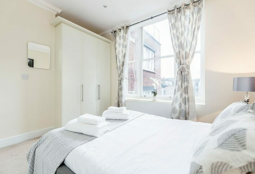 Апартаменты Comfort 2 Спальни, Spectacular Strand Two Bed Apartment