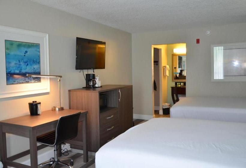 اتاق استاندارد با چشم‌انداز استخر, Opal Hotel & Suites