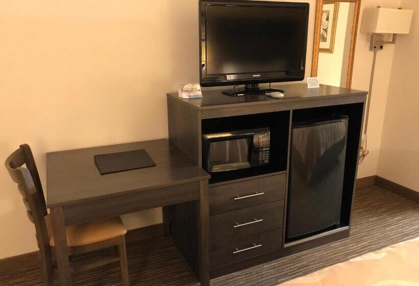 Standard Szoba King Size Bed, Quality Inn Bennettsville