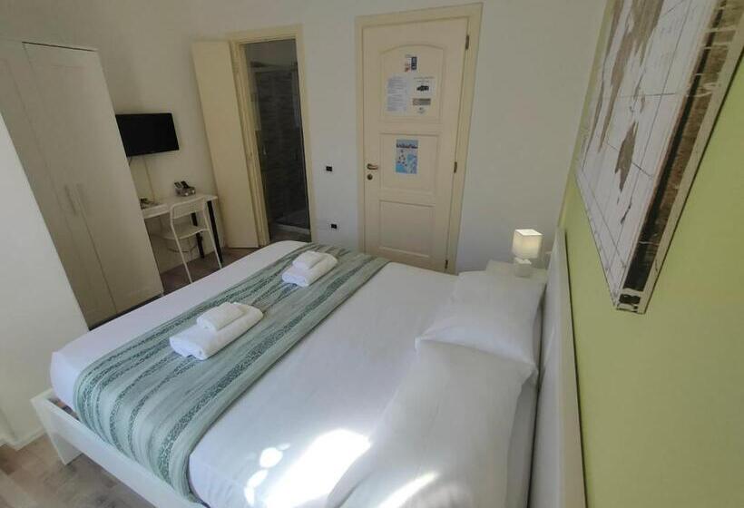 Quarto Estandar, Iris Rooms