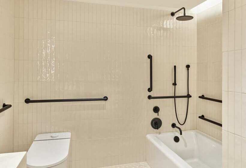 Quarto Deluxe, Aka Alexandria