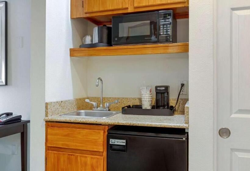 Полулюкс Кровать Кинг, Best Western Plus Rockwall Inn & Suites