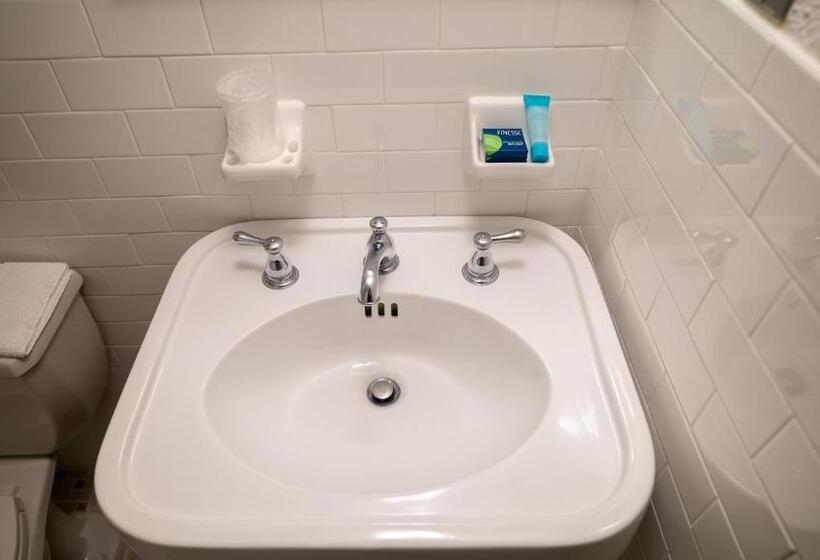 스탠다드 룸 더블 침대 2개, Holland Hotel Free Parking Jersey City