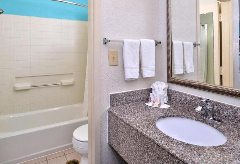 ２ダブルベッドのスタンダードルーム, Howard Johnson By Wyndham Houston Heights/downtown
