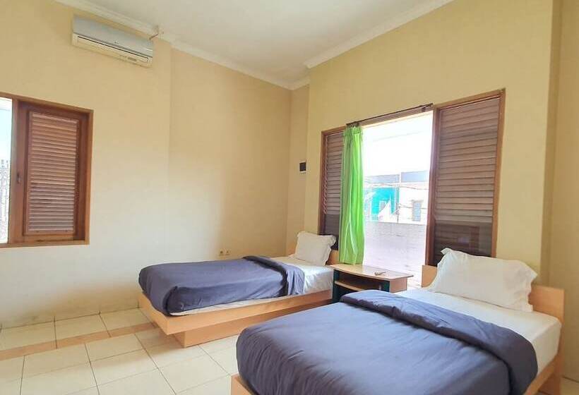 Quarto Estandar, Candi Panggung Family Guest House Syariah