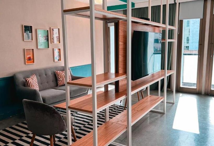 استودیوی سوپریور, Viajero Buenos Aires Hostel