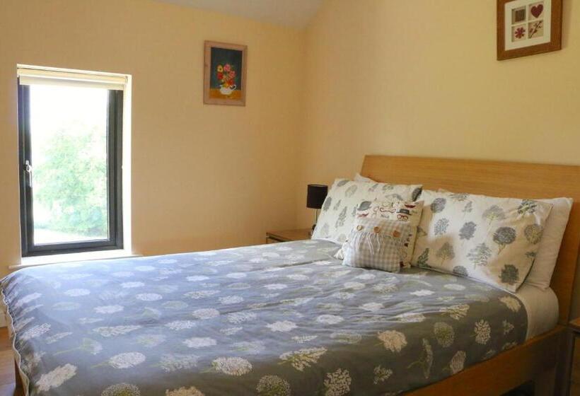 Дом 1 Спальня, Emy Lakehouse   Near Castle Leslie, Glaslough